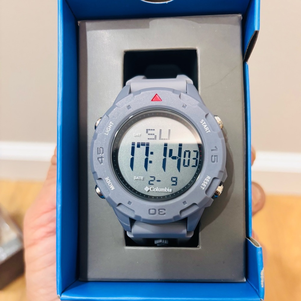 Columbia Digital Timing 50meters Water Resistant  Watch Stainless Steel Back New